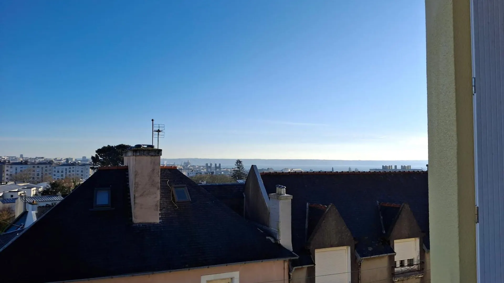 Appartement Lumineux Dans Les Hauts De Recouvrance Brest 0*,  France